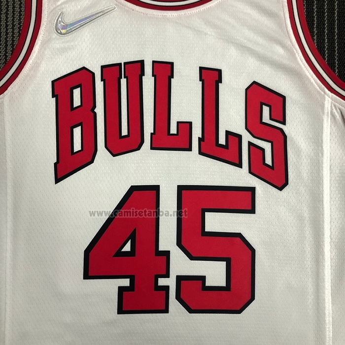 Camiseta Chicago Bulls Michael Jordan #45 Association 2021 Blanco